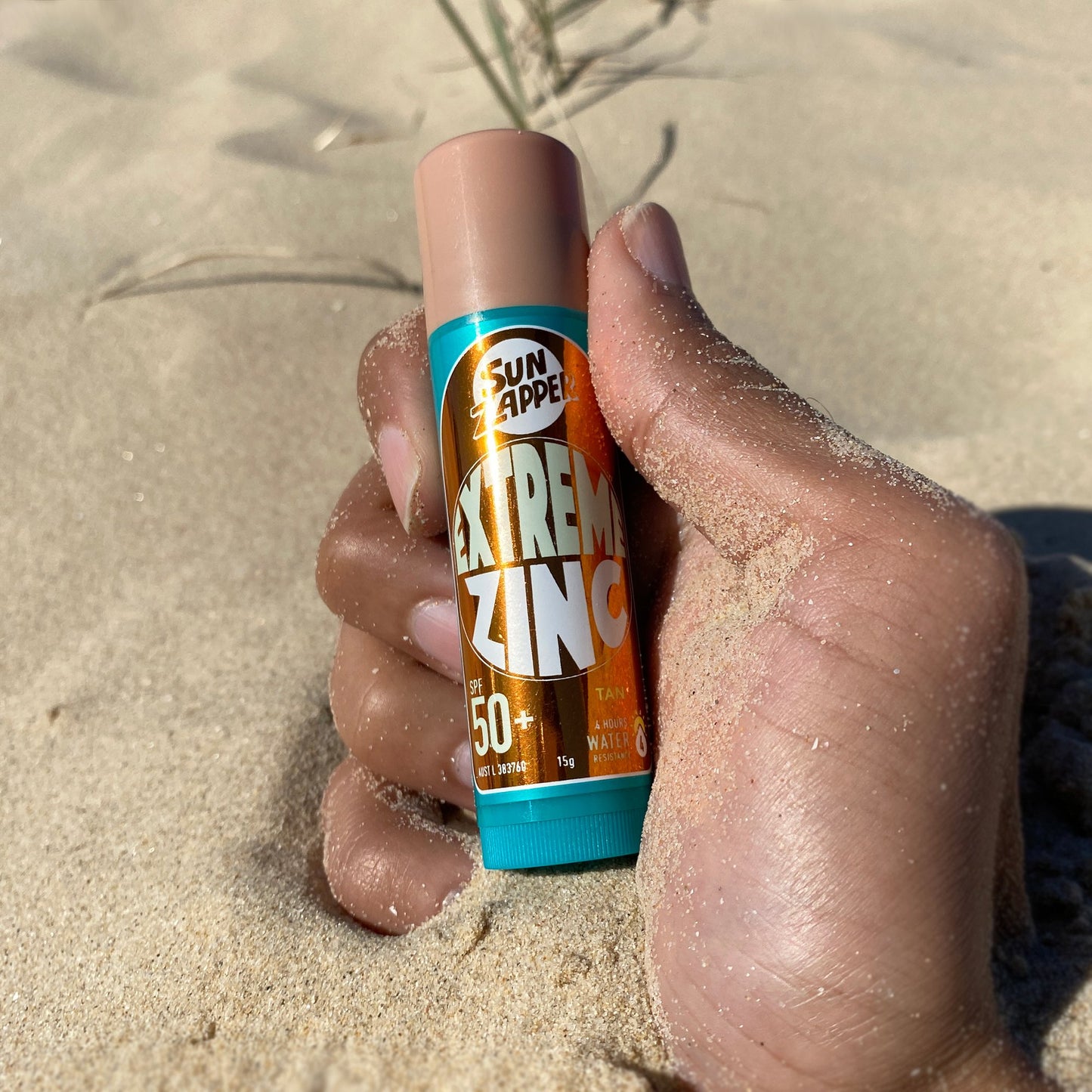 Sun Zapper Extreme Zinc Stick "Tan" SPF 50+ | Protector Solar Mineral en Stick Mineral a base de zinc color BRONCEADO CLARO 15g |Alta protección solar UVA/UVB con color vibrante | Resistente al Agua | Fórmula Reef Safe | Hecho en Australia.